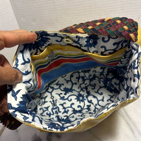 Peaceofthread handmade yellow tote handbag - Picture 6 of 12